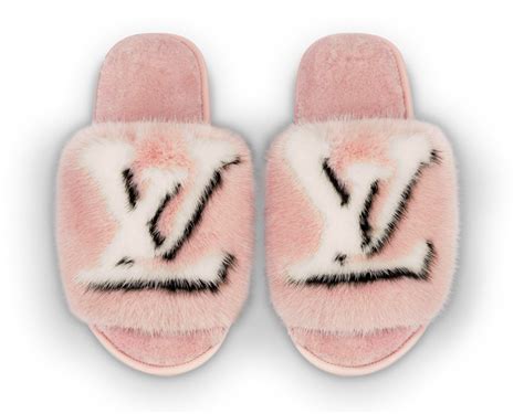 louis vuitton bedroom slippers.